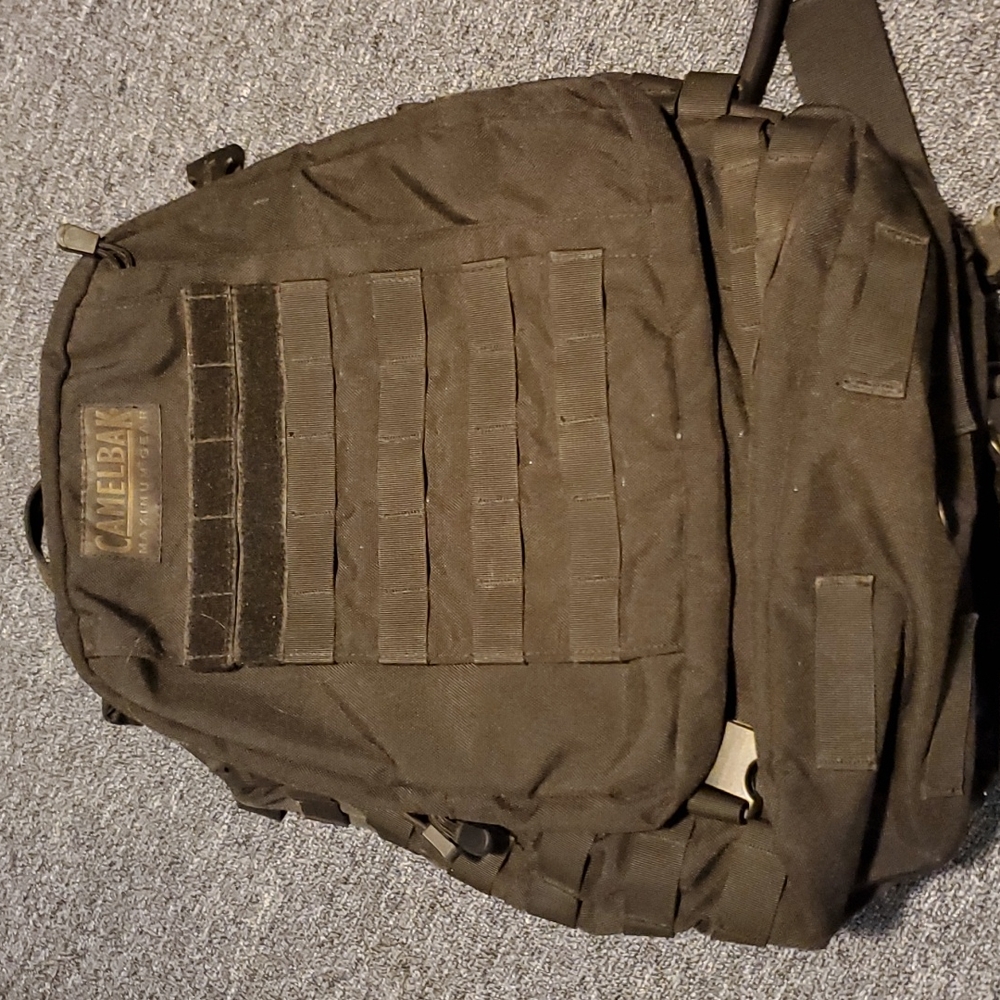 Camelbak backpack - Picture 5 of 14
